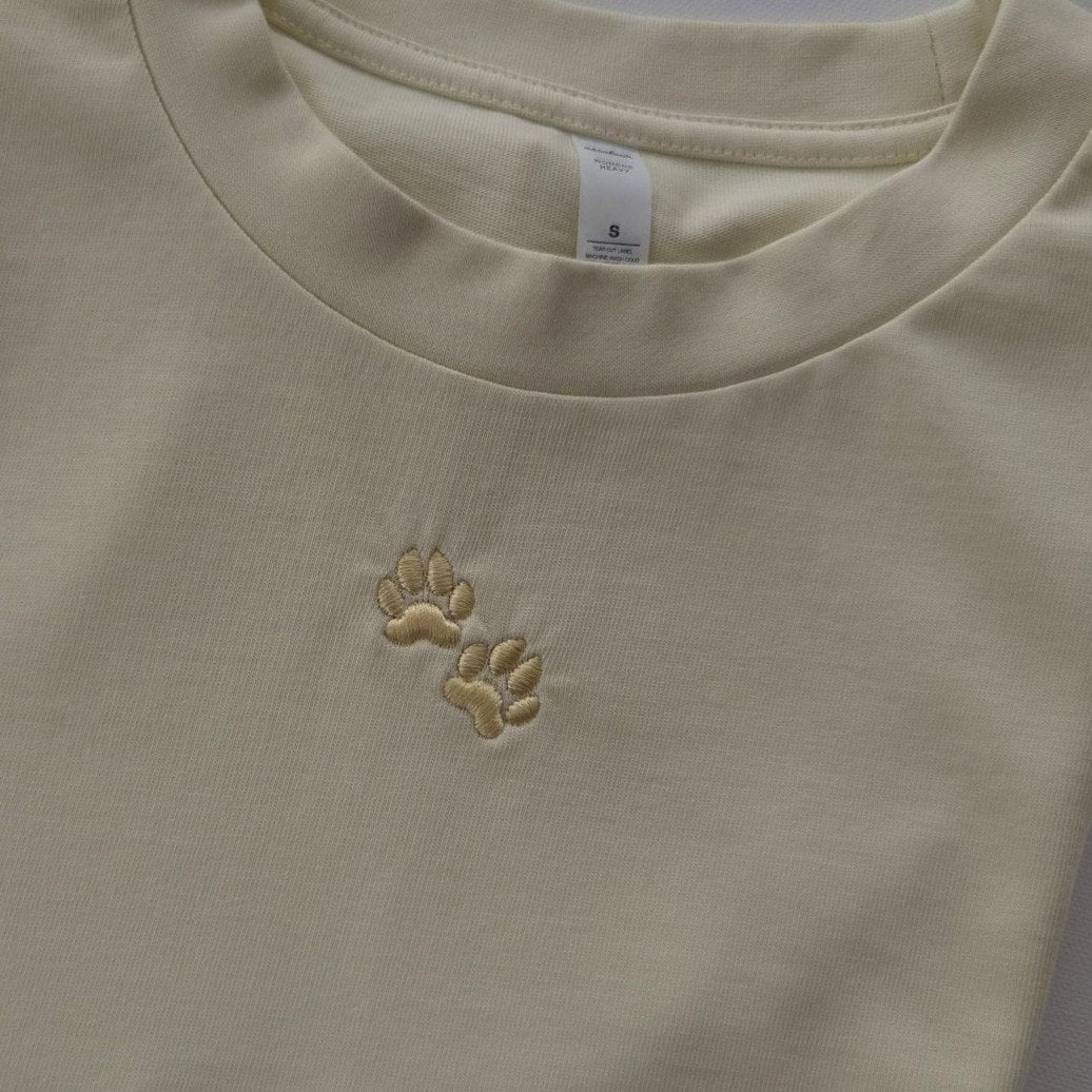 Paws tee